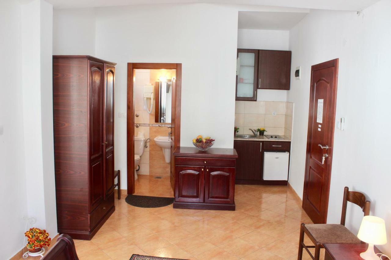 Nir Apartments بودفا المظهر الخارجي الصورة